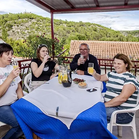 Guest žura * Skradin