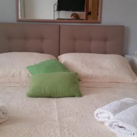 Guest Accomodation Zura