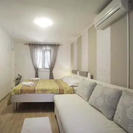 Guest žura Skradin