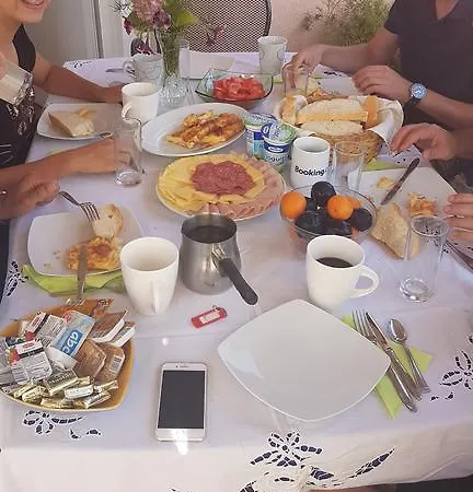 Guest Zura Апартаменты Скрадин