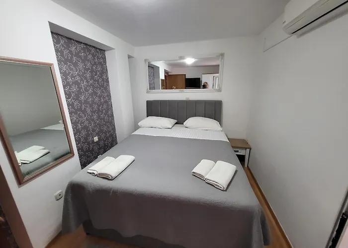 Guest Zura Lejlighed Skradin