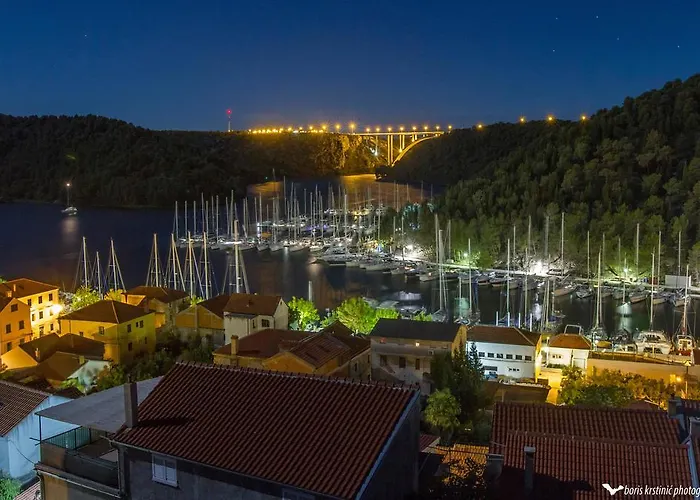 Appartement Guest Zura Skradin